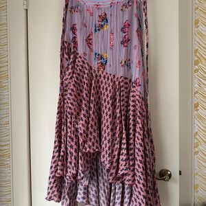 Chic Asymmetrical Floral Skirt